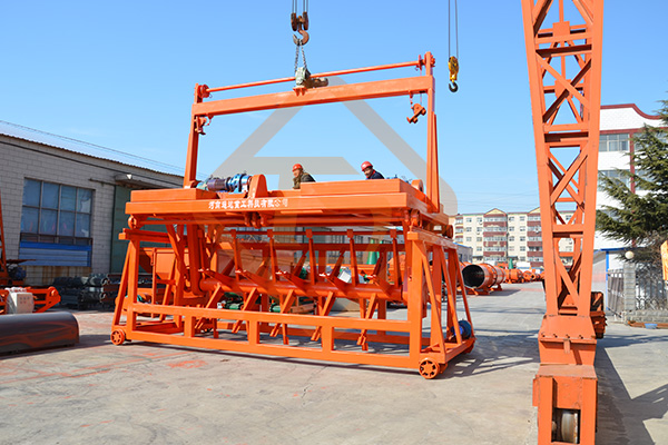 有機廢棄物發(fā)酵有機肥翻堆機