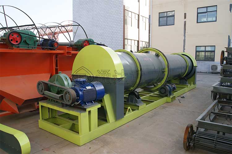 攪齒轉(zhuǎn)股復(fù)合造粒機(jī).jpg 攪齒轉(zhuǎn)股復(fù)合造粒機(jī).jpg