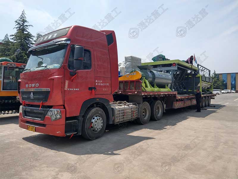 有機(jī)肥生產(chǎn)線(xiàn)設(shè)備裝車(chē)完畢，即將發(fā)往安徽安慶