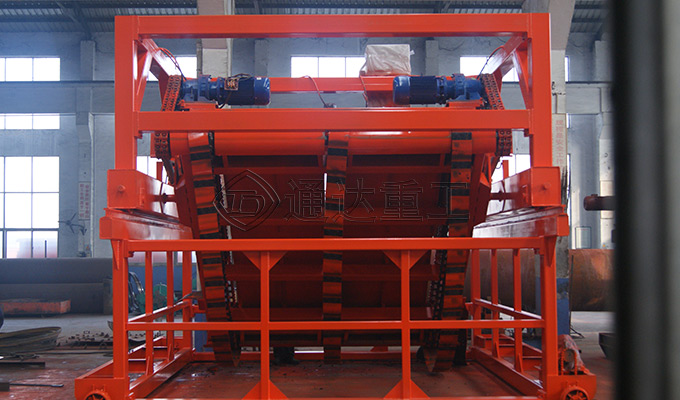 槽式高效鏈板形翻堆機(jī)