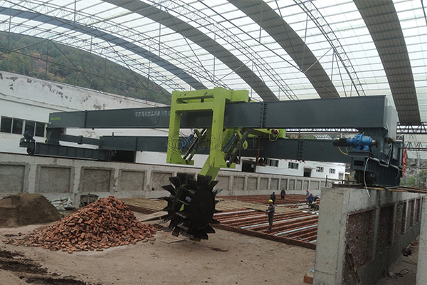 8-35米液壓雙輪盤(pán)葉輪翻拋機(jī)